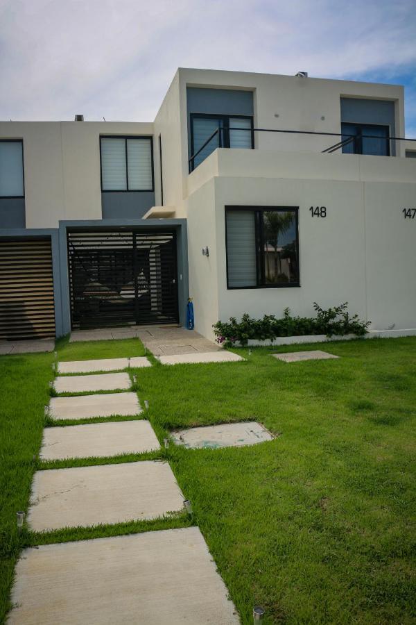 Casa Mayawell Las Juntas Bagian luar foto